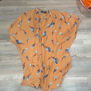 Elegant Floral Kimono Top